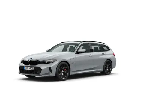 BMW 3 Serie Touring 330e M-Sport Pro | Panorama | Trekhaak | 19" | Hifi