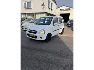 Opel Agila 1.0-12V Essentia Airco. Keurig nette auto met een apk t/m 02-08-2026