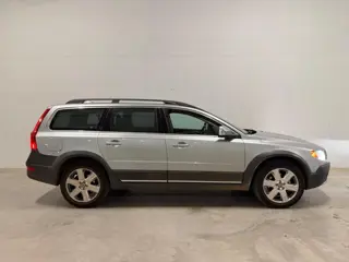 Volvo XC70 2.4 D5 4x4 Pano Leer Navi Automaat