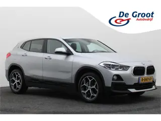 BMW X2 sDrive20i High Executive Automaat LED, Head-Up, Apple Carplay, Stoelverwarming, PDC, 17"