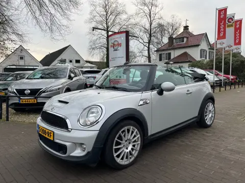 MINI CABRIO 1.6 COOPER S 184PK / NAVI / CRUISE CTR. / AIRCO / ELEK. RAMEN / PDC