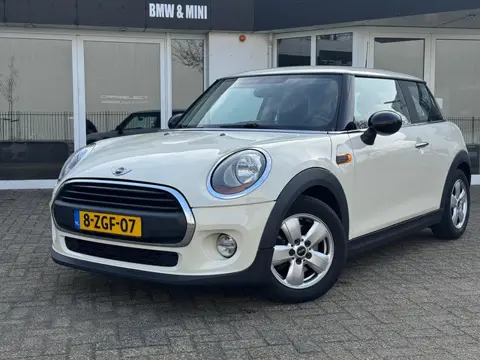 MINI One Airco NL-NAP (bj 2015)