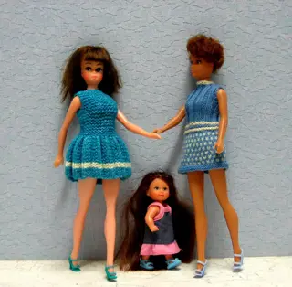 Twee Hong Kong poppen met Evi [POP199]