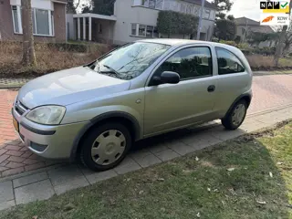 Opel Corsa 1.2-16V, Airco, APK 28-11-2026