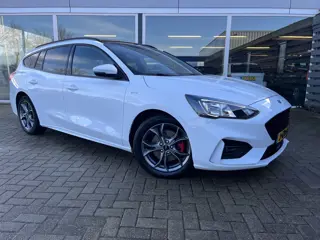 Ford FOCUS Wagon 1.0 EcoBoost Hybrid ST Line X Business 50% deal 7.500,- ACTIE Schuif-kanteldak / St