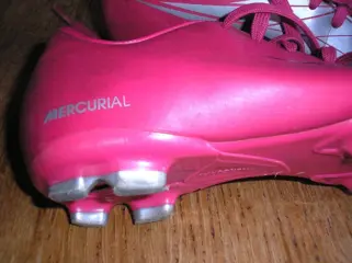 Voetbalschoenen -nike mercurial - maat 34