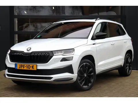Skoda KAROQ 1.5 TSI ACT Sportline Business DSG | Panorama | Navigatie | Dealer Onderhouden | 1e Eige