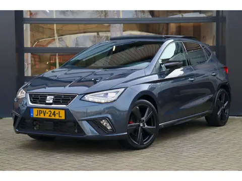 Seat IBIZA 1.5 TSI FR Black Edition DSG | Facelift | Panorama | Navigatie | Dealer Onderhouden | LED
