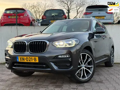 BMW X3 XDrive20i High Executive/CARPLAY/LEDER/CAMERA/STOEL VERWARMING/NL AUTO/NAP/NETTE AUTO/