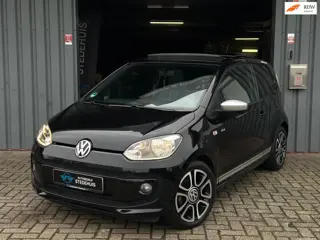 Volkswagen UP! 1.0 high up! BlueMotion Bluetooth | PanoramaDak | Club