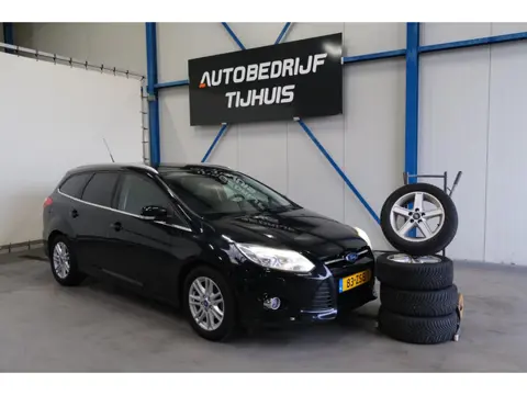 Ford Focus Wagon 1.0 EcoBoost Titanium > Export <