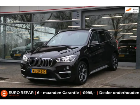 BMW X1 SDrive20i Orange Edition II TREKHAAK NL-AUTO NAP!