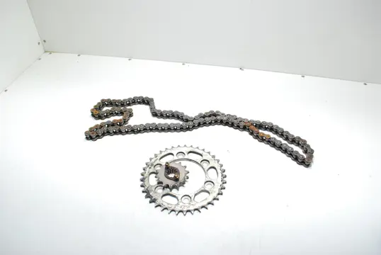 KETTING EN TANDWIELEN SET Ducati Monster S4 2001 - 2003
