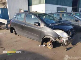 Toyota Yaris II onderdelen (kleurcode: 209) donorauto