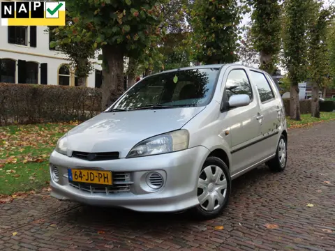Daihatsu YRV 1.3-16V VTi Airco Stuurbekrachtiging 5 Drs Trekhaak ***Apk t/m 16-10-2026***
