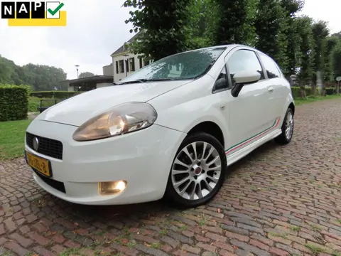 Fiat Grande Punto 1.4 NeroBianco Airco Cruiseontrol Lm Velgen***Apk t/m 30-9-2026***