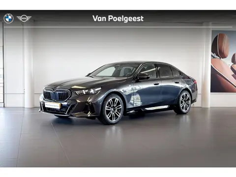 BMW i5 Sedan eDrive40 M Sport Edition | Stoelventilatie | Comfort Access | Harman Kardon | Trekhaak 
