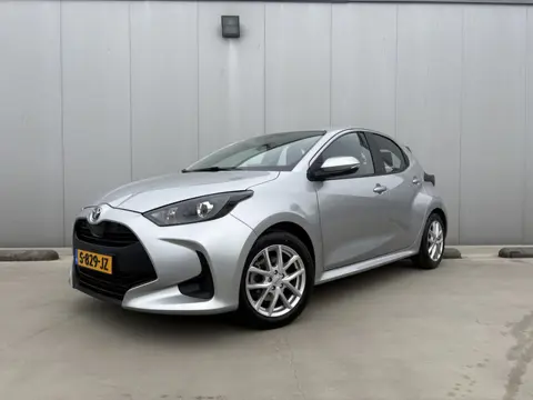 Toyota Yaris 1.5 Hybrid Active Limited Lichtmetalen velgen