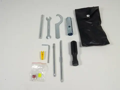 GEREEDSCHAPSET Yamaha X max 250 i 2009 - 2011