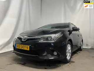 Toyota Auris Touring Sports 1.8 Hybrid Business Plus - Schade