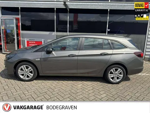 Opel Astra Sports Tourer 1.2 Business Edition