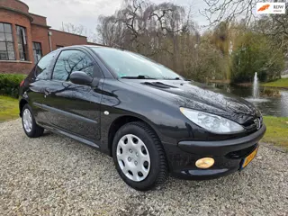 Peugeot 206 1.4 X-Design Airco Automaat trekhaak