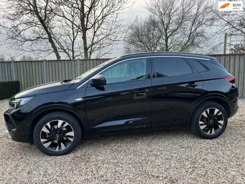 Opel GRANDLAND 1.2 Turbo Ultimate Automaat & Navigatie & Camera & Winterpakket