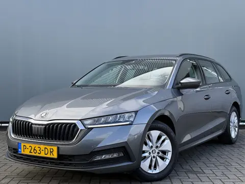 Škoda Octavia Combi BJR 2022 1.0 TSI 111 PK Business Edition TREKHAAK | FULL LED | CAMERA | NAVI | C
