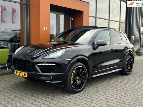 Porsche Cayenne 4.8 GTS|Keramisch|luchtv.|Sportchrono|Pano