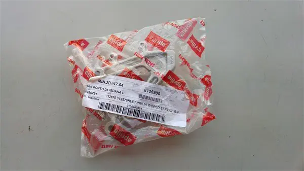 SCHETSPLAAT Aprilia RSV 1000 1998 - 2000