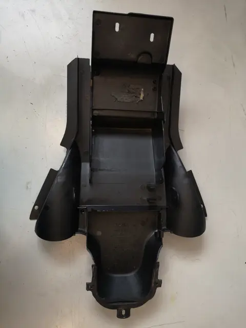 ACHTER SPATBORD Aprilia RST 1000 Futura 2001 - 2004
