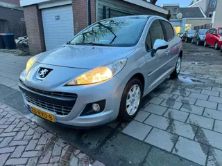 Peugeot 207 1.4 VTi Sportium