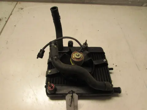 RADIATEUR Yamaha YP 250 Majesty 1997 - 1999