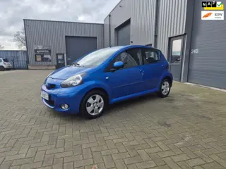 Toyota Aygo 1.0-12V Dynamic Blue 5-deurs TOP OCCASION