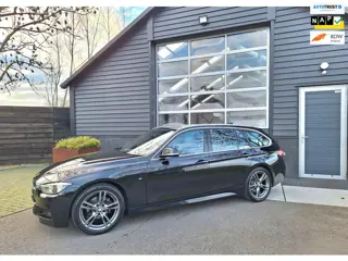 BMW 3-serie Touring 318i M Sport NL-Auto, BTW-Auto ! Full-Map-Navi, Climate-Control, Cruise-Control,