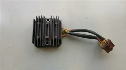SPANNINGSREGELAAR Aprilia RSV 1000 1998 - 2000