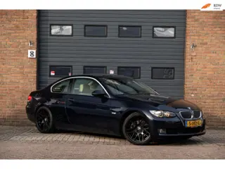 BMW 3-serie Coupé 330xi Automaat / Navig / Leder / youngtimer