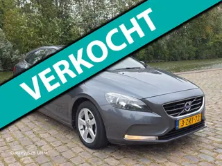 Volvo V40 1.6 D2 Momentum 2e eigenaar airco cruis control navigatie parkeer sensor trekhaak