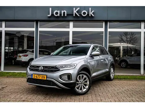 Volkswagen T-Roc 1.5 TSi 150 pk DSG-7 Life | Keyless | Camera | Climatronic