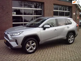 Toyota RAV4 2.5 Hybrid AWD Style