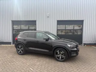 VOLVO XC40 T5 Twin Engine R-design  Pano I 360 cam I Trekhaak All-in prijs!