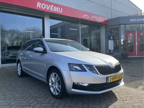 Škoda Octavia Combi 1.0 TSI Greentech Business Edition Carplay, Cruise, Parkeersensoren, LM velgen.