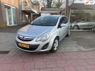 Opel Corsa 1.2-16V Cosmo airco cruiscontrol lm velgen el ramen 5drs1 113505 km