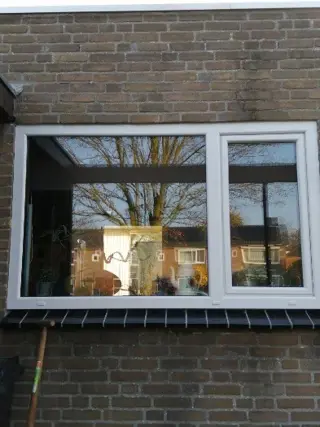 Op voorraad. Vast-draai/kiep kozijnen in kunststof