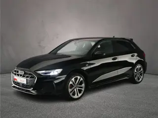 Audi A3 Sportback 45 TFSI e S edition Competition | Carbon | Trekhaak | Achteruitrijcamera | Matrix-