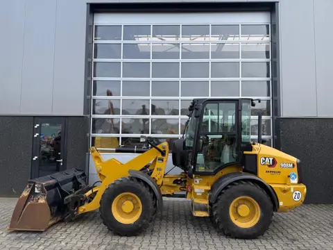 Caterpillar 908M (bj 2022)
