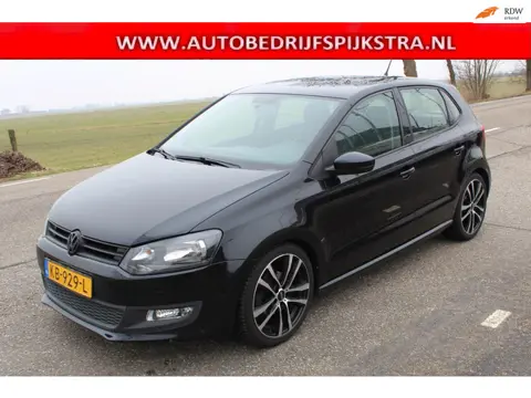 Volkswagen Polo 1.4-16V Highline // 5-DRS / APK 03/2027 //