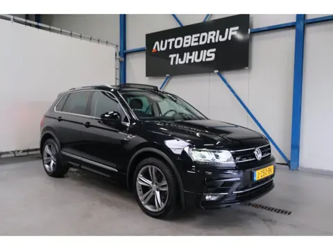 Volkswagen Tiguan 1.5 TSI ACT Highline R-Line - N.A.P. Airco, Cruise, Panodak, Navi,