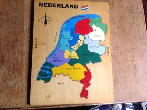 NEDERLAND- houten puzzel
