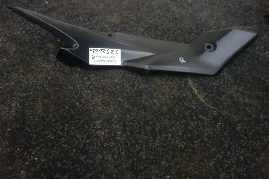RECHTER ZIJKUIP KLEIN Suzuki GSR 750 2011 - 2016 / 2011 -